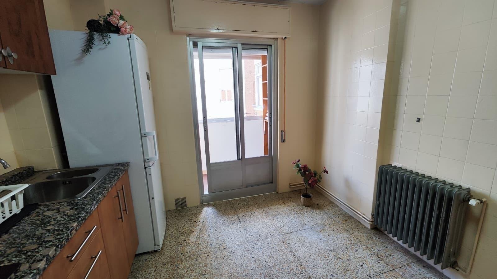 Habitación 97 m², León
