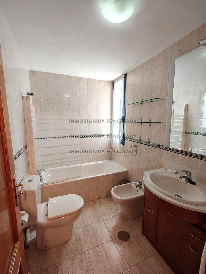Piso de 80 m² en Oviedo