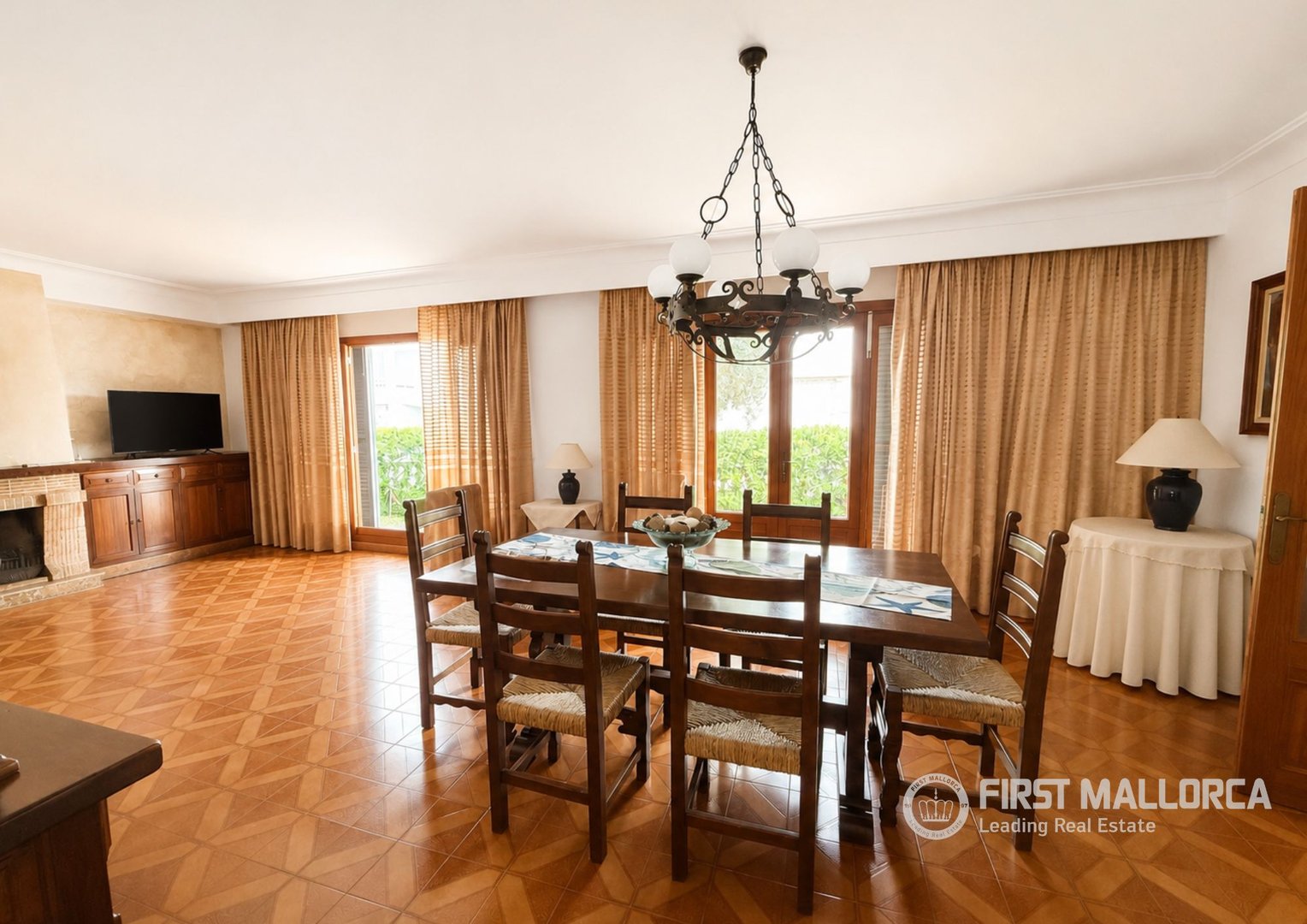Casa de 303 m² en Muro