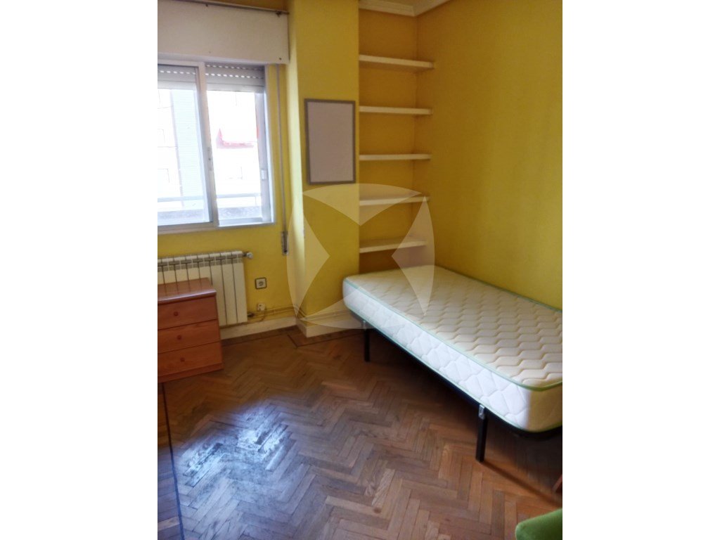 Piso de 100 m² en Cáceres