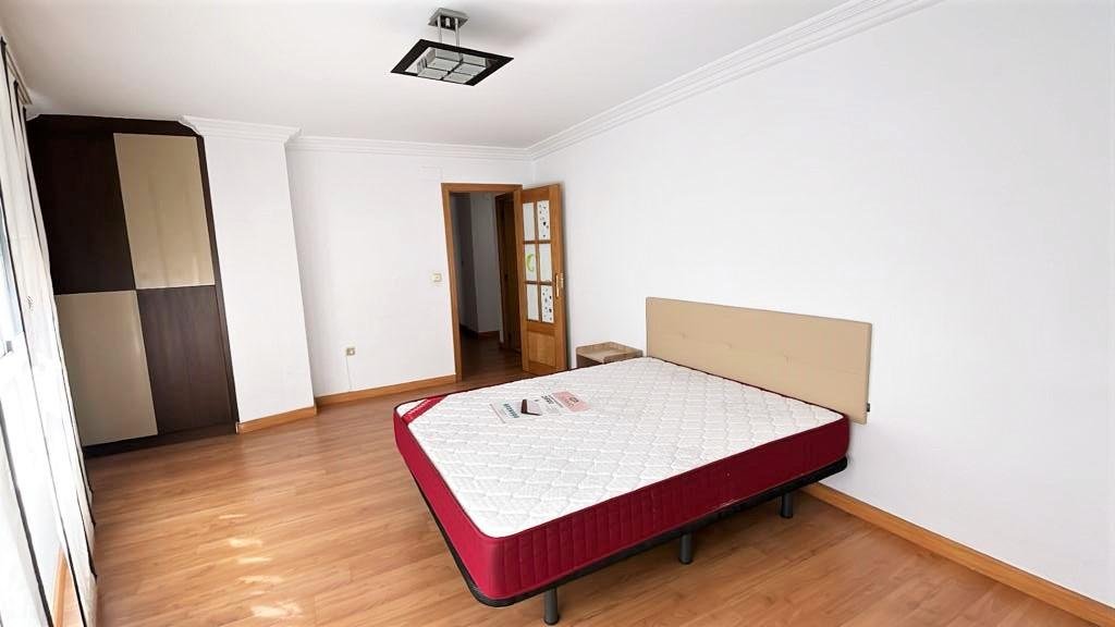 Zimmer 110 m², Elx / Elche
