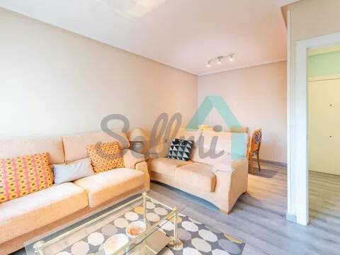 Piso de 80 m² en Oviedo