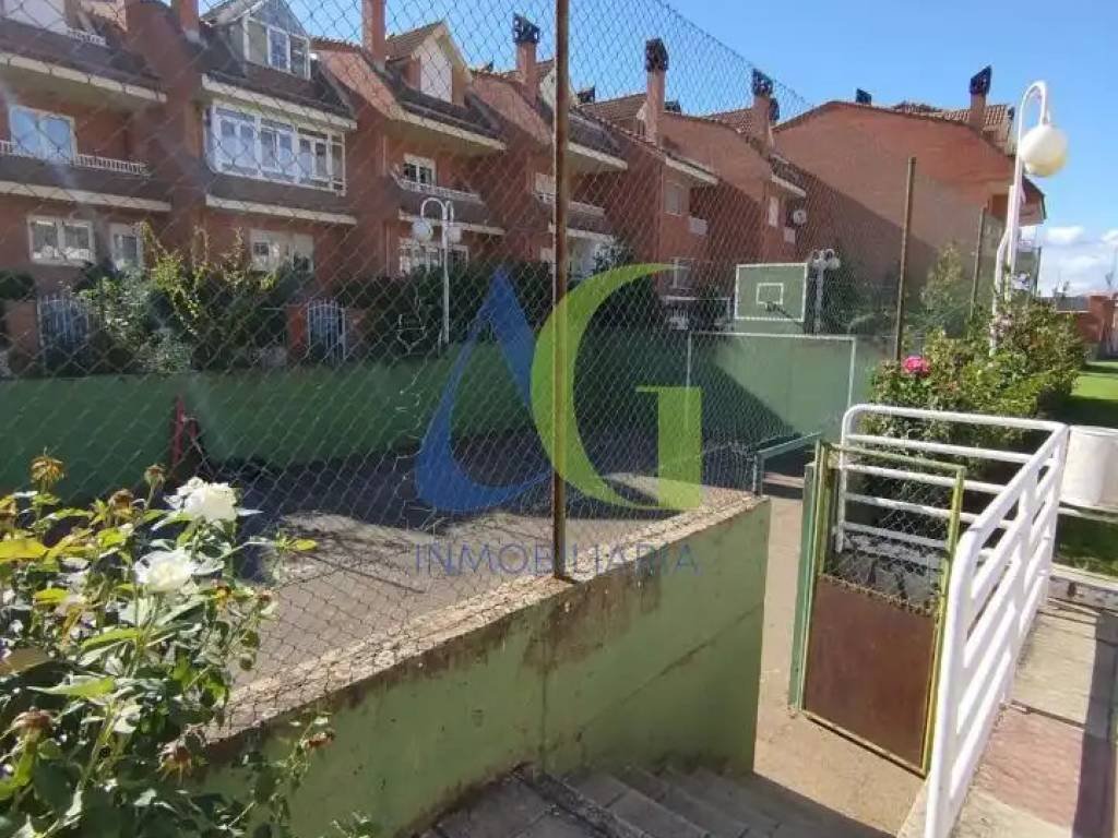 Casa de 250 m² a San Andrés del Rabanedo