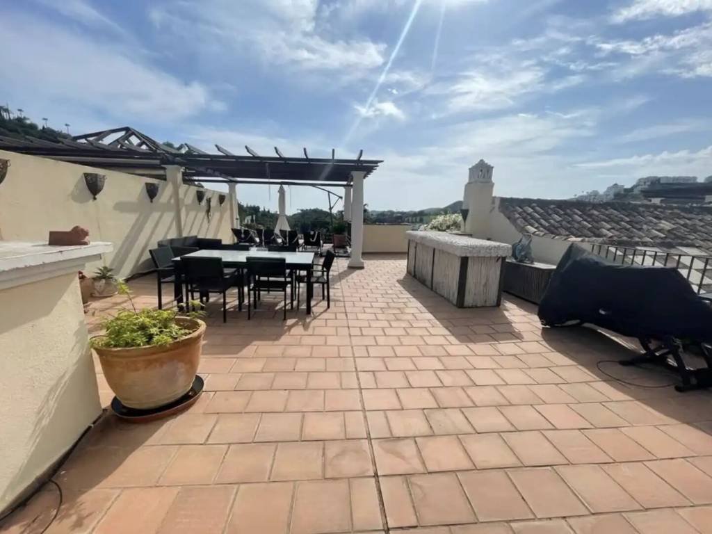 Piso de 230 m² en Benahavís