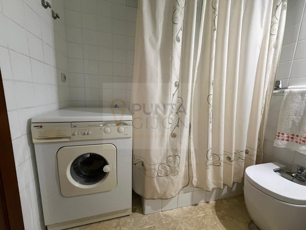 Piso de 120 m² en Gijón