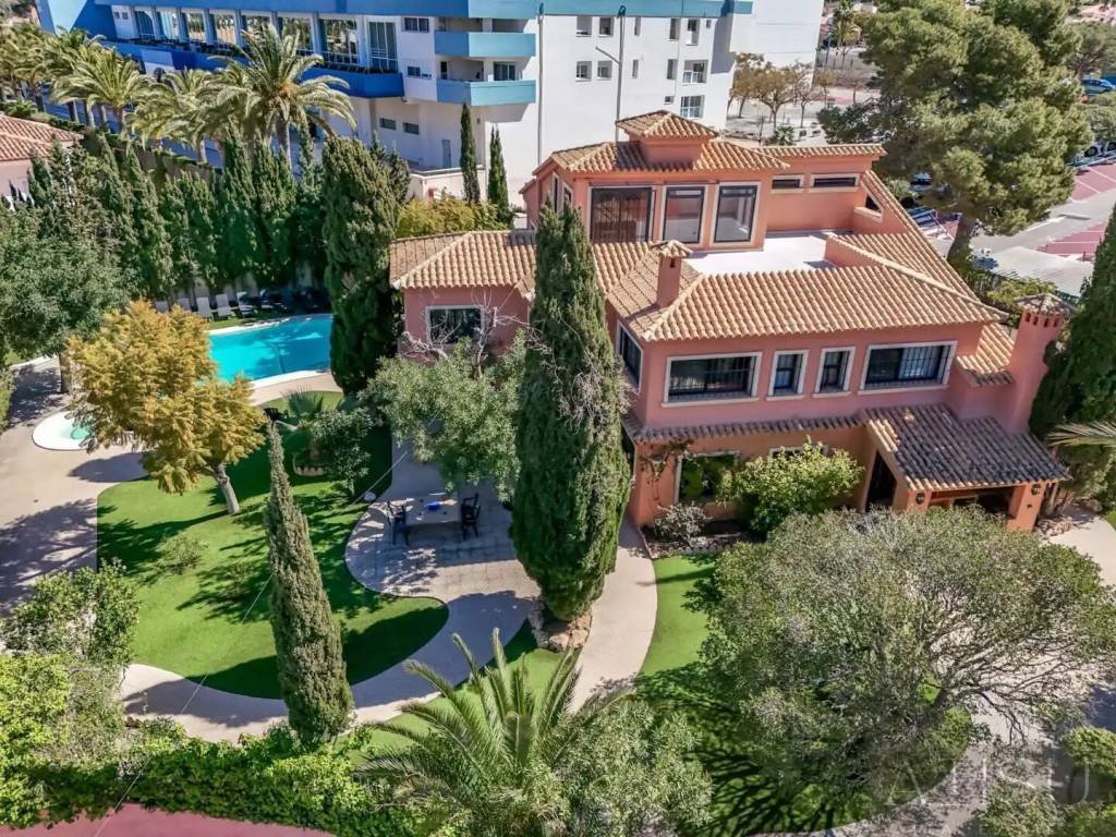 Casa de 450 m² en Benidorm
