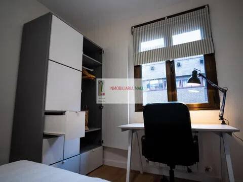 Pis de 95 m² a Oviedo