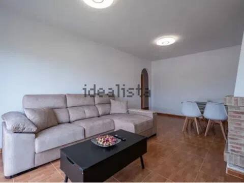 Piso de 100 m² en Alcaucín
