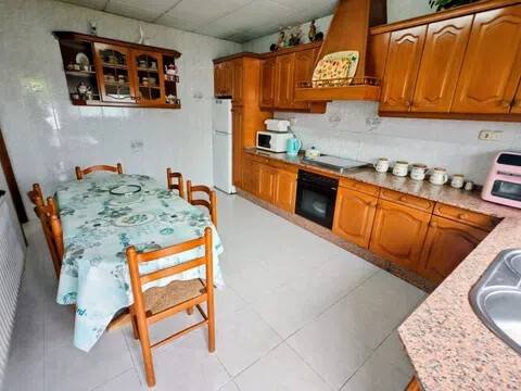 Casa de 53 m² en Oleiros