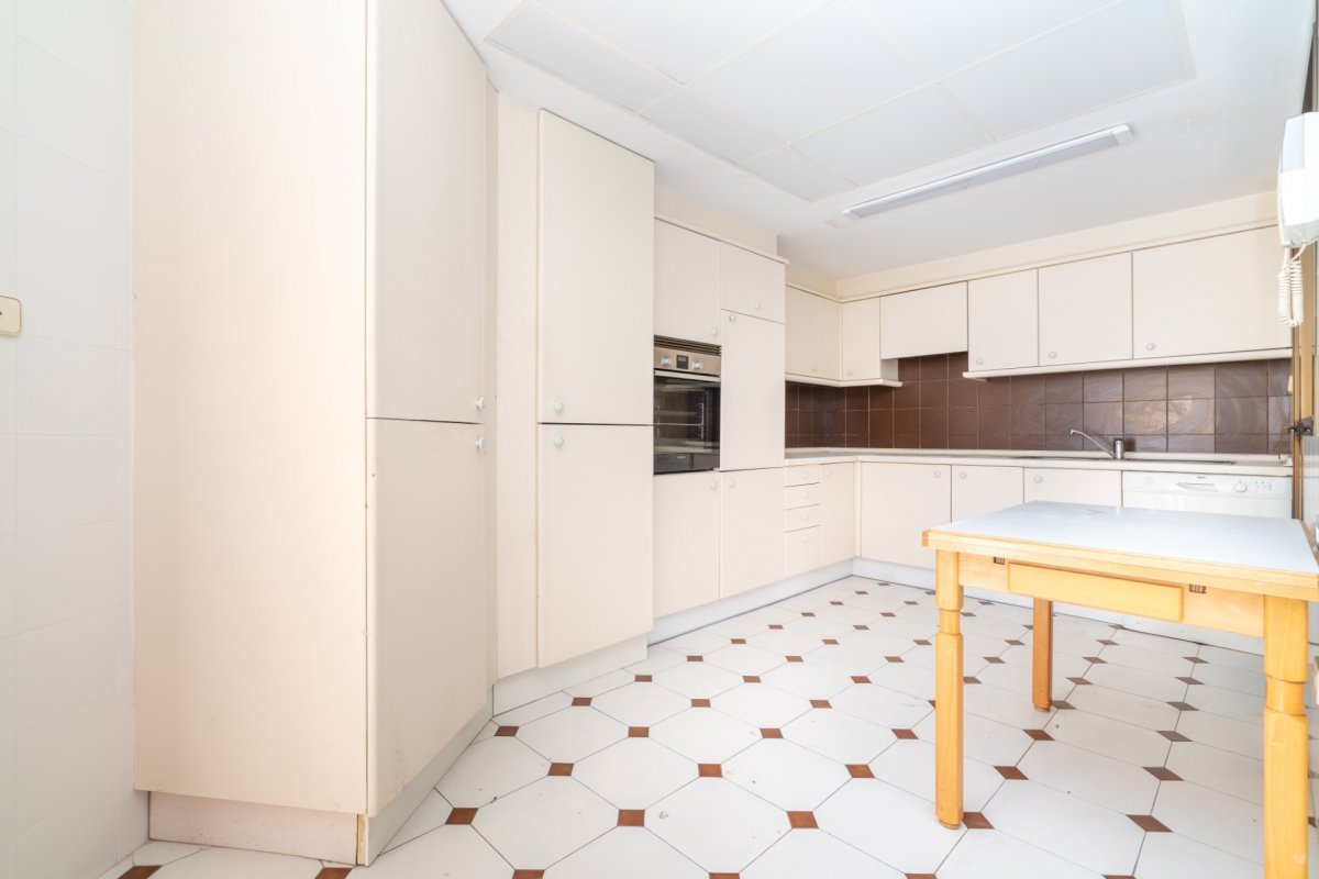 Piso de 218 m² en Almería