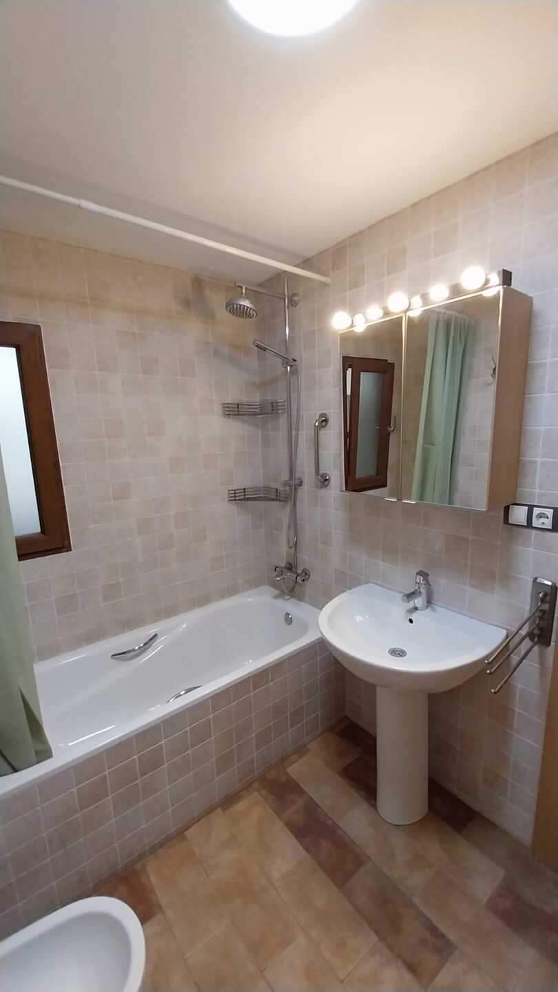 Piso de 86 m² en Granada