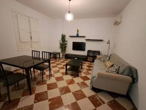 Piso de 100 m² en Carmona