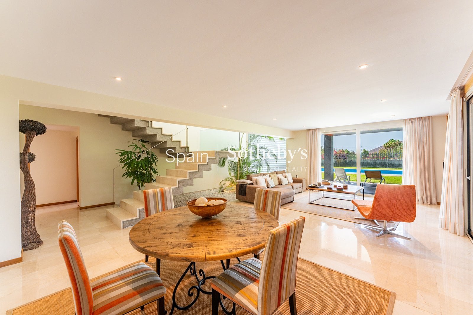 Casa de 742 m² en Arona