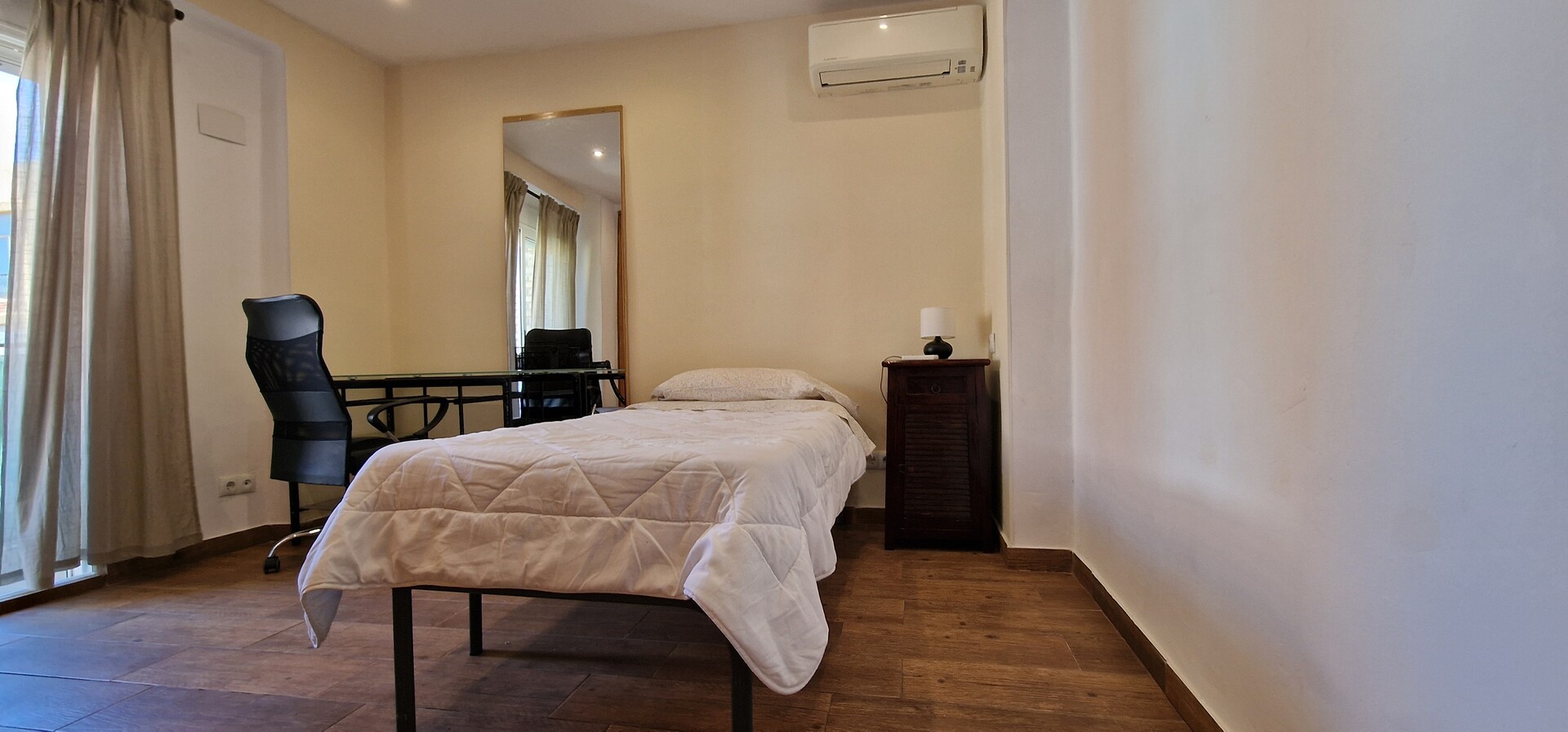 Quarto para alugar, Catarroja