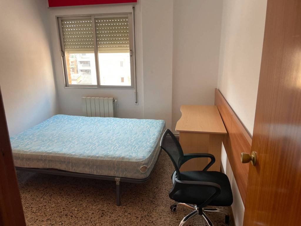 Habitación 120 m², Lérida