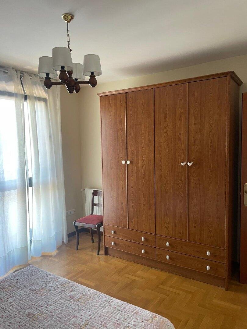 Piso de 80 m² en Salas