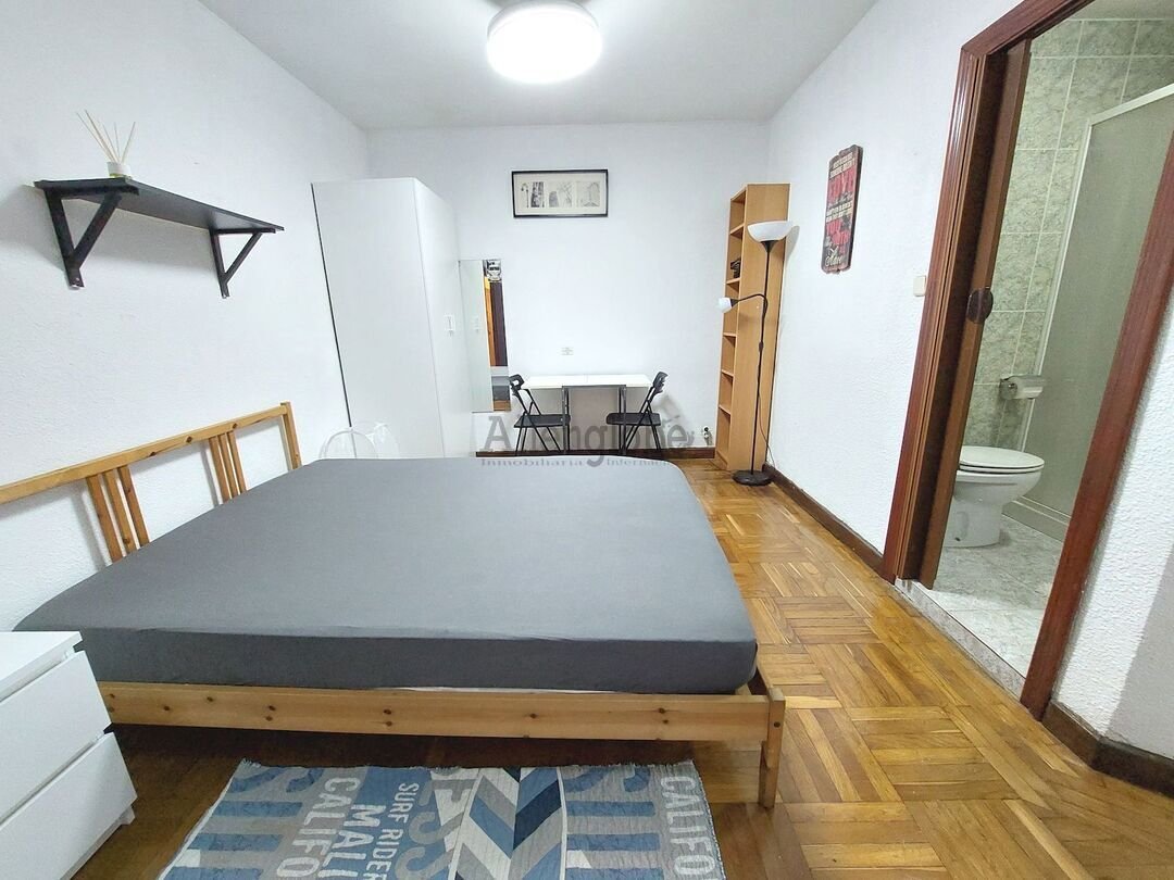 Piso de 25 m² en Oviedo