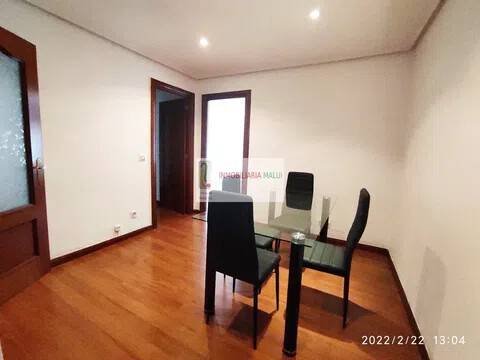 Piso de 180 m² en Oviedo
