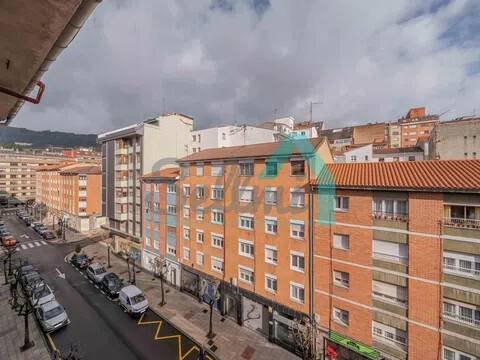 Pis de 60 m² a Oviedo