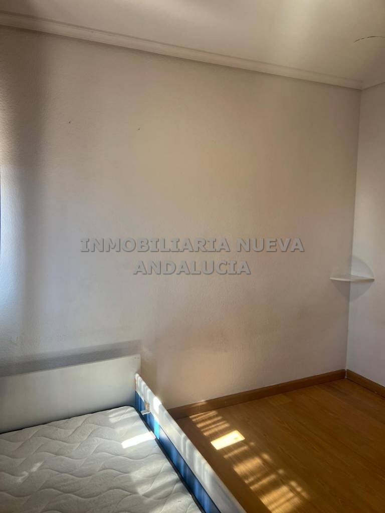 Piso de 120 m² en Almería
