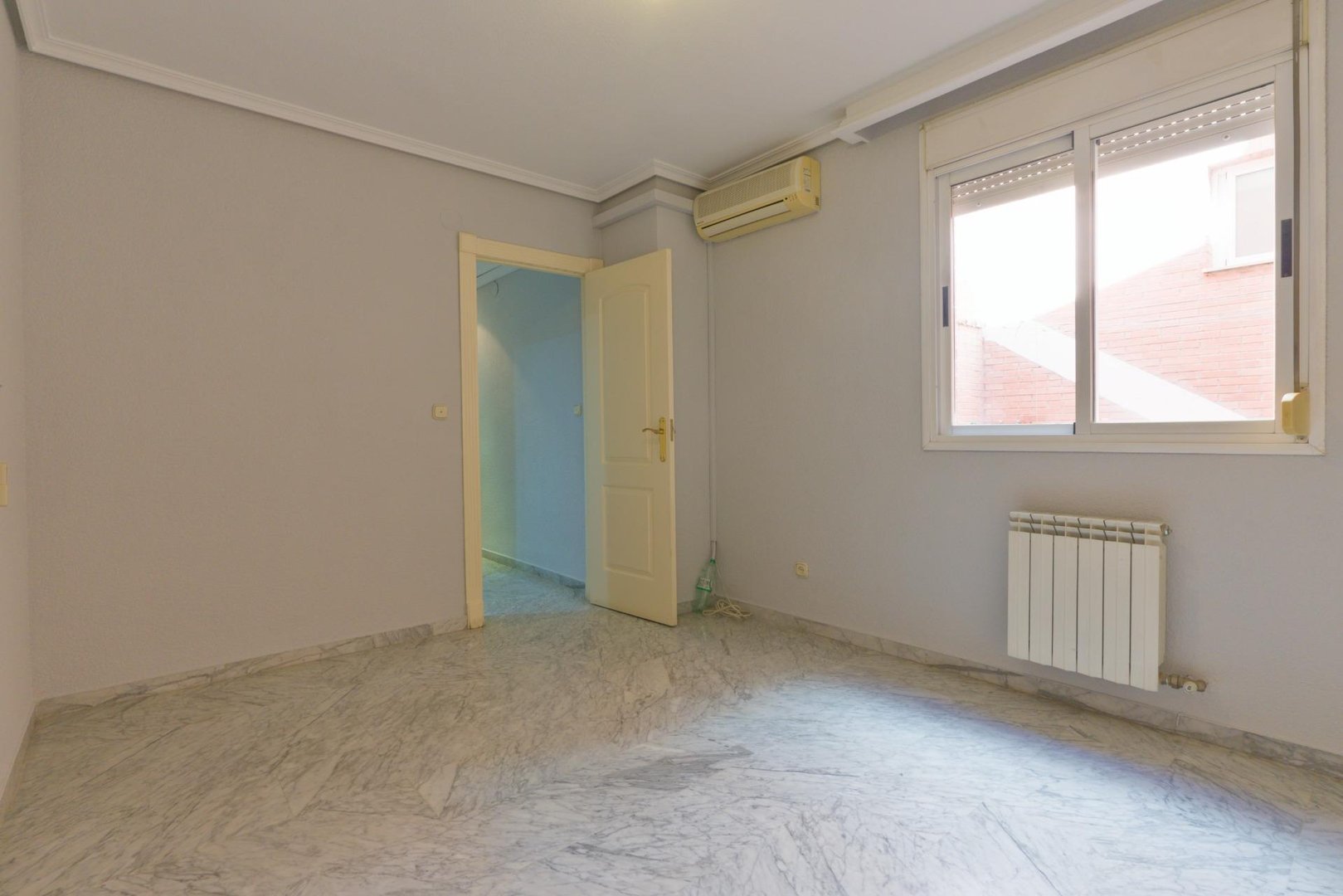 Piso de 80 m² en Granada