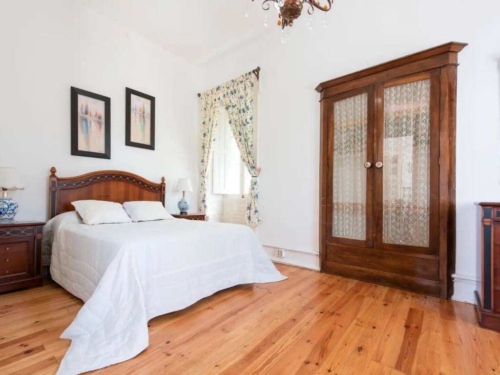 Casa de 400 m² en Redondela