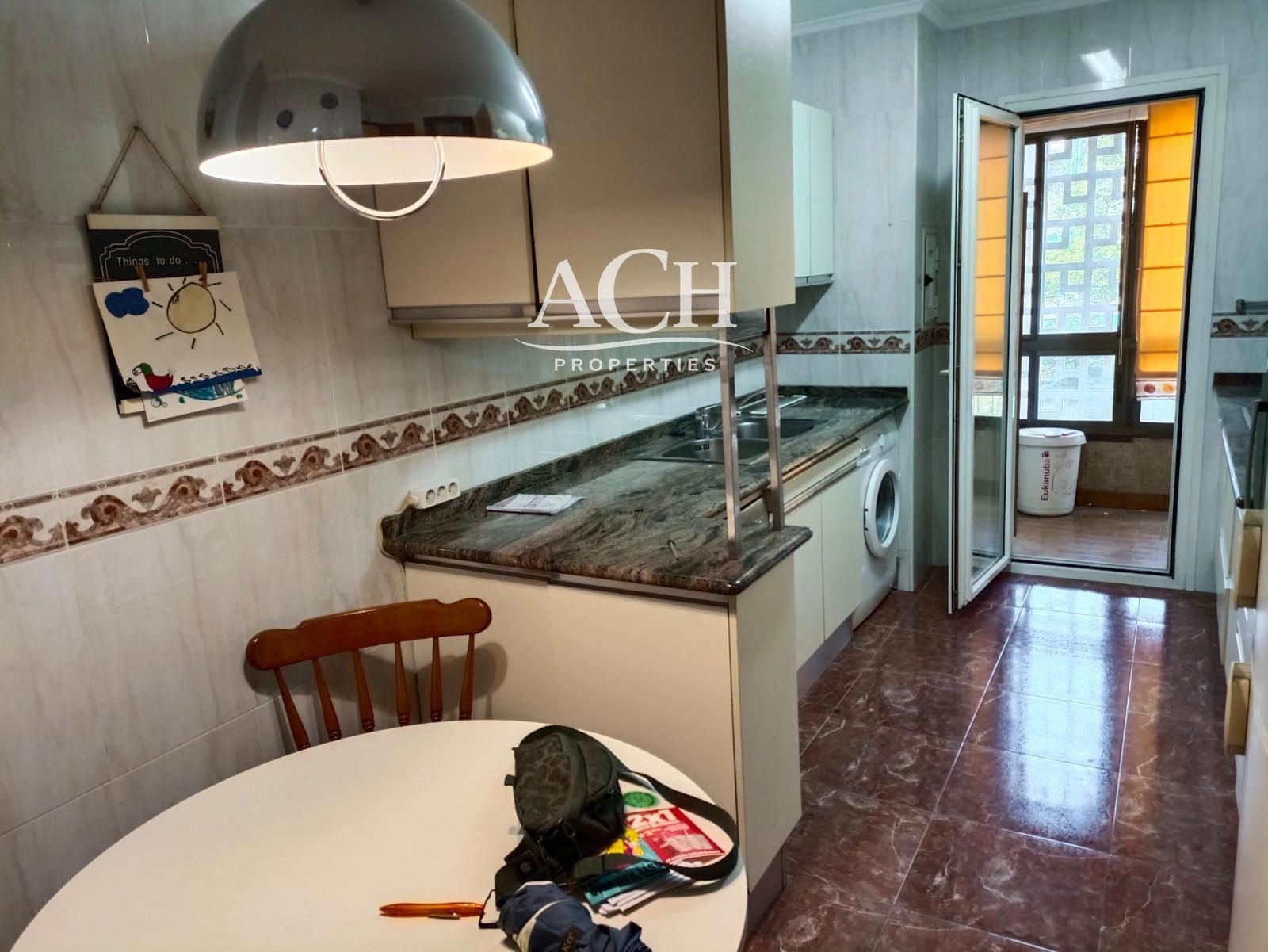 Piso de 90 m² en Bilbao