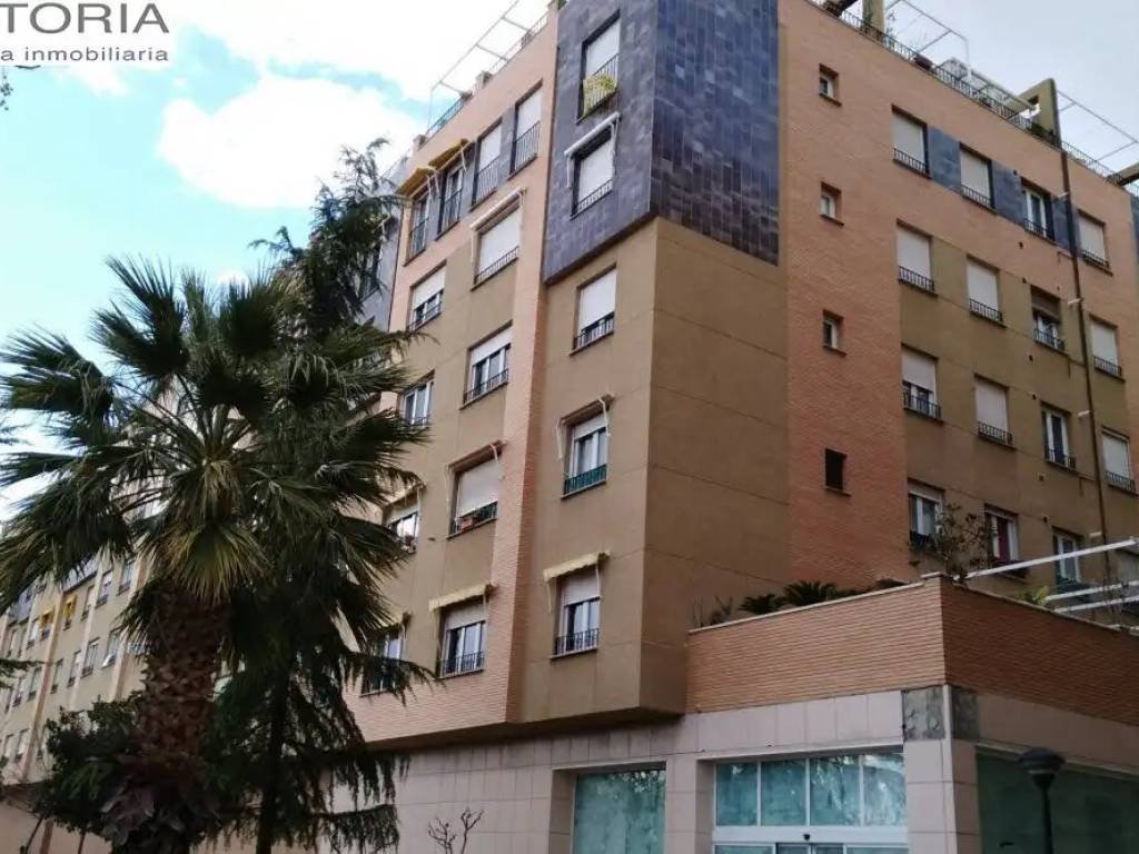 Piso de 120 m² en Granada