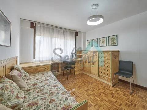 Wohnung 142 m² in Oviedo