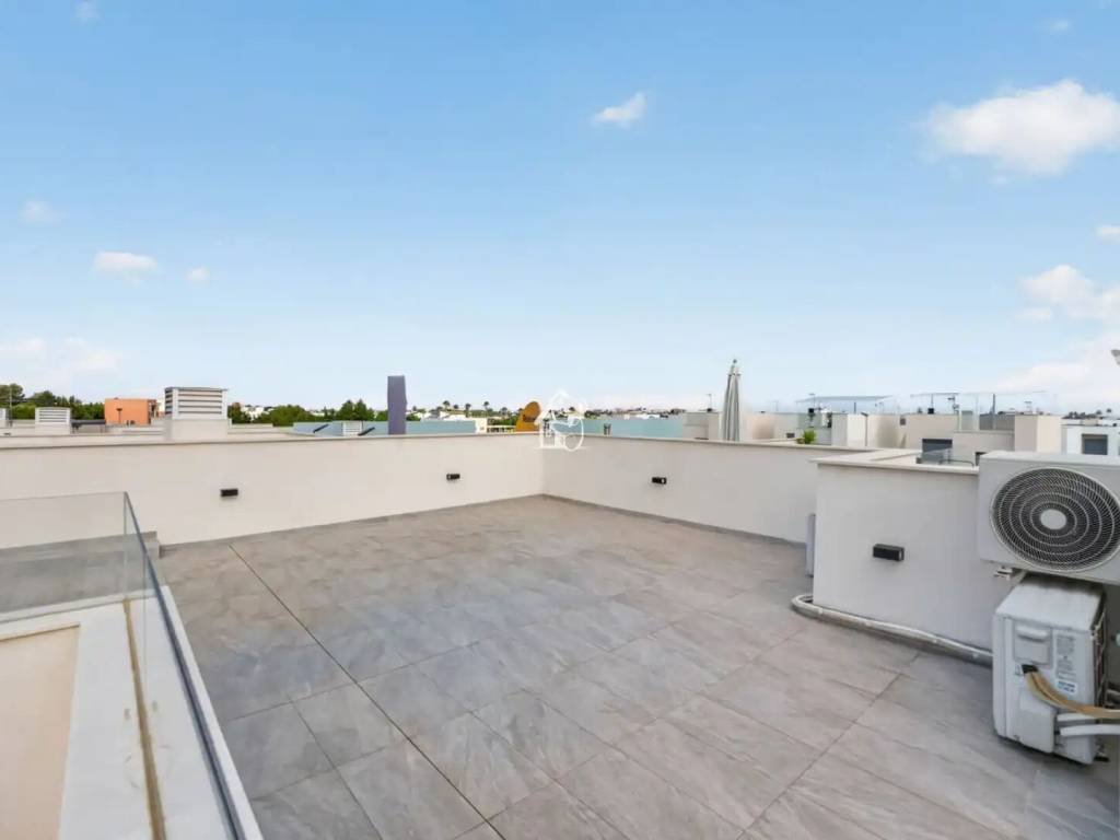 Casa de 130 m² en Rojales