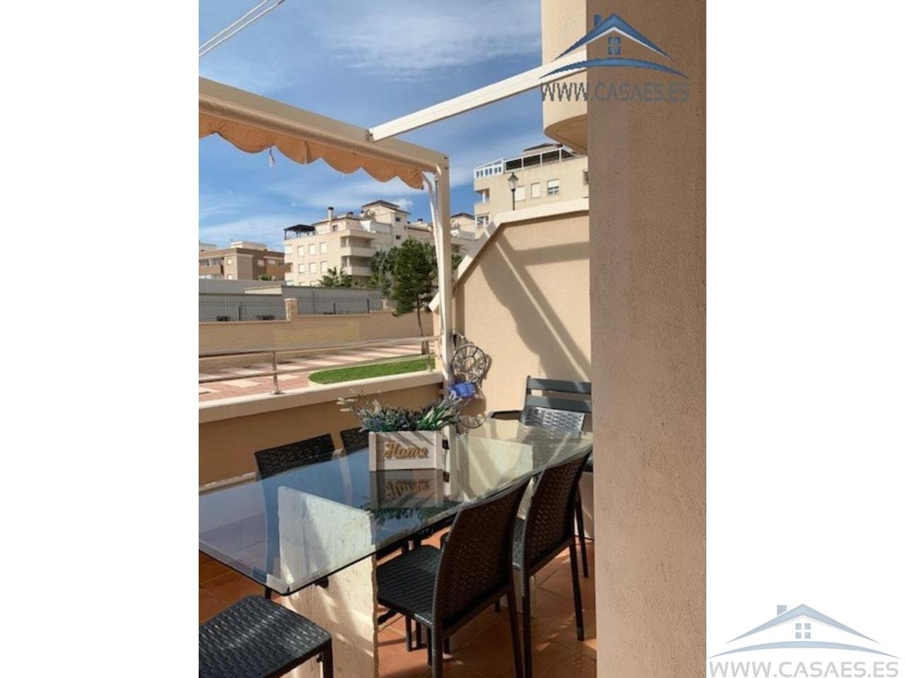 Piso de 80 m² en Roquetas de Mar
