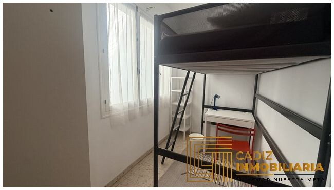 Pis de 90 m² a Cádiz