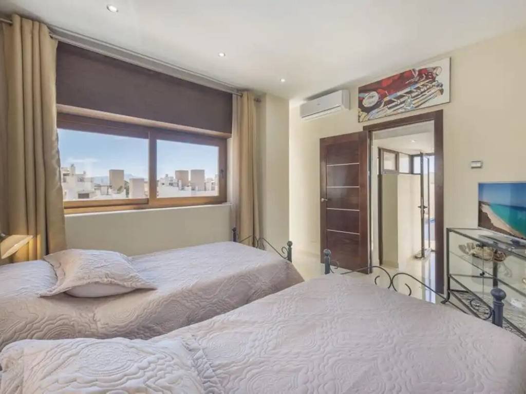 Piso de 200 m² en Estepona