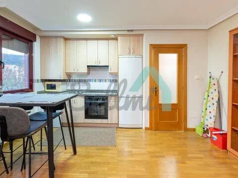 Piso de 48 m² en Oviedo