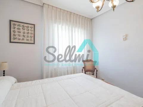 Piso de 75 m² en Oviedo