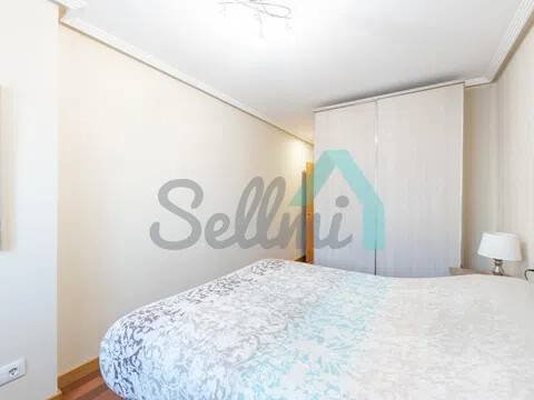 Piso de 103 m² en Oviedo
