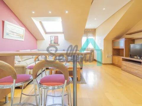 Piso de 63 m² en Oviedo