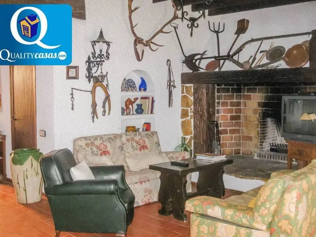 Casa de 420 m² en Aigües