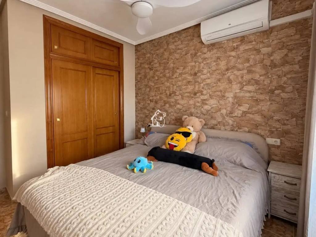 Casa de 85 m² a Oriola