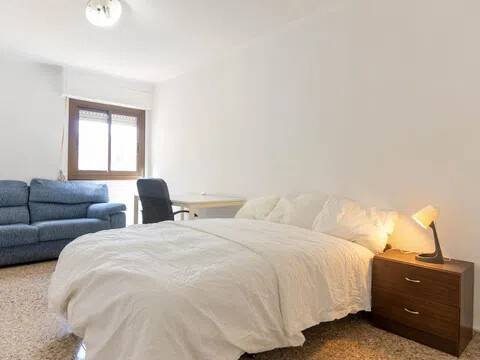 Habitación 150 m², Elda