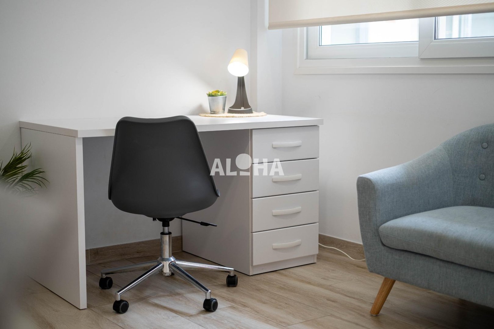 Pis de 1597 m² a Alfara del Patriarca
