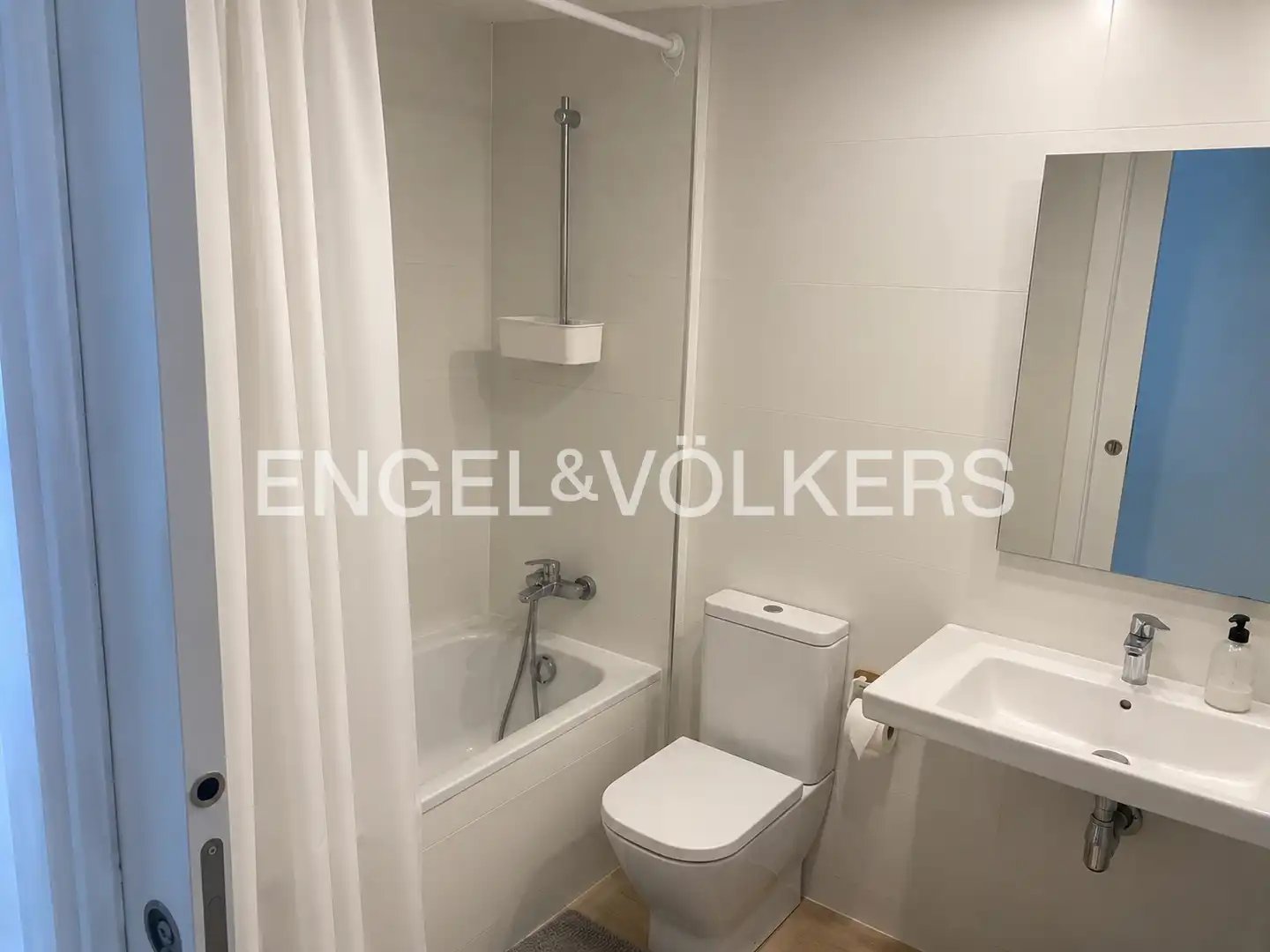Pis de 121 m² a Terrassa