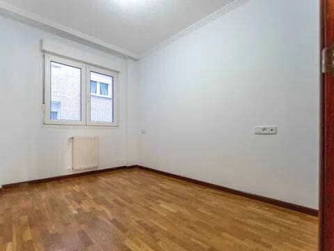 Wohnung 96 m² in Gijón / Xixón