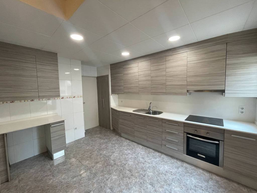 Habitación 140 m², Lérida