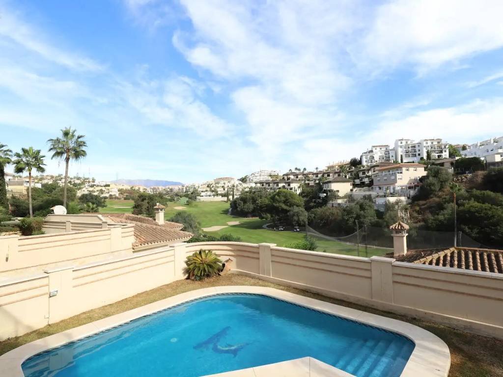 House 335 m² in Mijas
