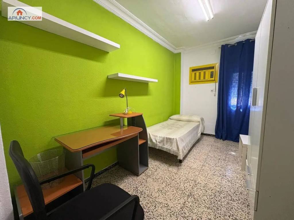 Piso de 80 m² en Sevilla