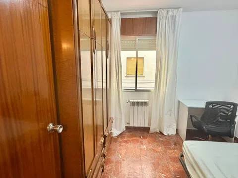 Habitación 109 m², Jaén