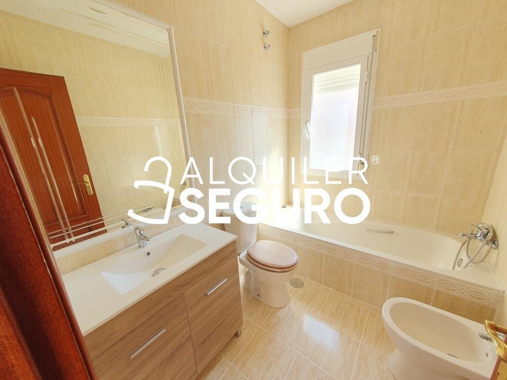 Casa de 230 m² en Batres