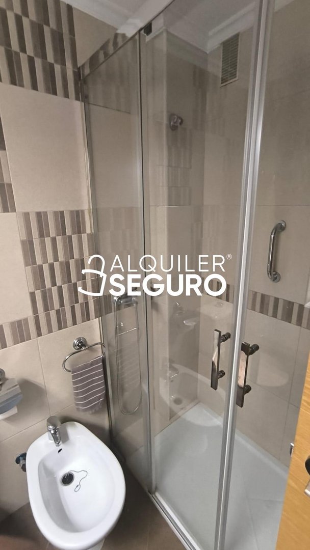 Piso de 80 m² en Sevilla