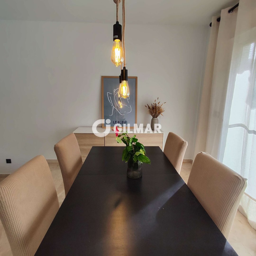 Casa de 220 m² en Estepona